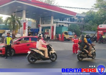 Commander Wish Sore, Aiptu Rahanuddin Kawal Arus Lalu Lintas di Jalan Bau Massepe