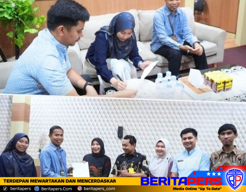 Kantor Pertanahan Parepare Serahkan Sertipikat Aset Negara untuk Rumah Dinas KPKNL