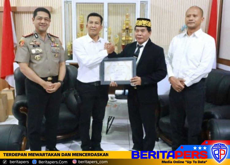 Usut Kasus Penyekapan Mahasiswi Nunukan, Kanit Jatanras Polrestabes Makassar Raih Penghargaan