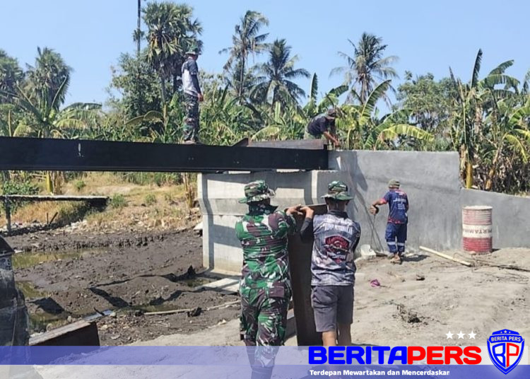 Gotong Royong TNI dan Warga Gowa Kebut Pembangunan Jembatan Garuda di Gowa