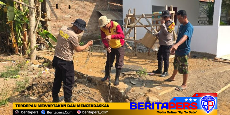 Hadirkan Solusi Air Bersih, Satgas TMMD Ke-130 Buat Sumur Bor di Desa Kalebarembeng