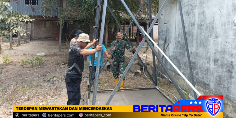 Atasi Kesulitan Air Bersih, Satgas TMMD Ke 130 Dirikan Menara Tandon Air di Desa Kalebarembeng